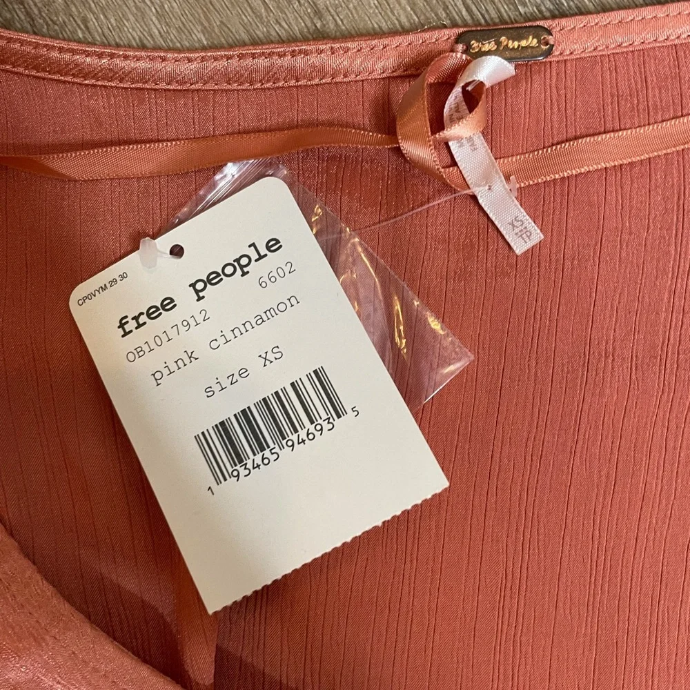 Free people Santiago pink cinnamon satin blouse - Picture 3 of 5